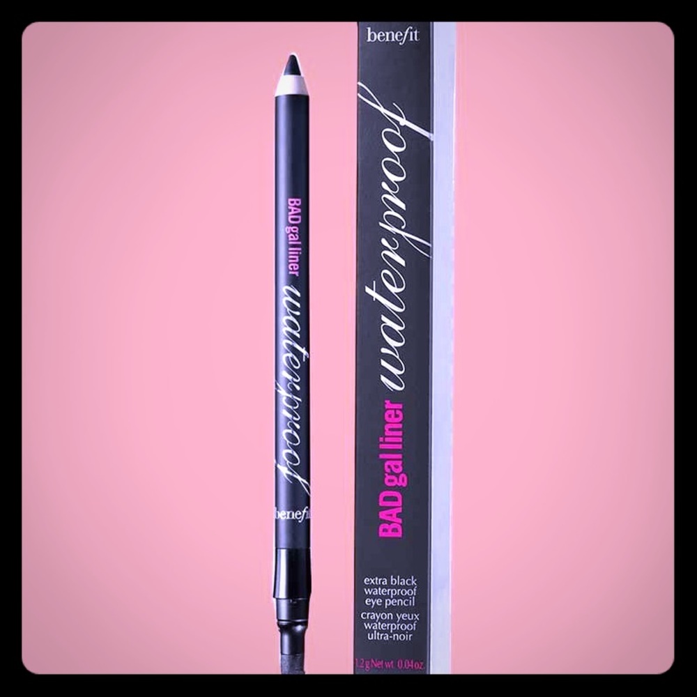 Extra Black BAD Gal Benefit Eyeliner